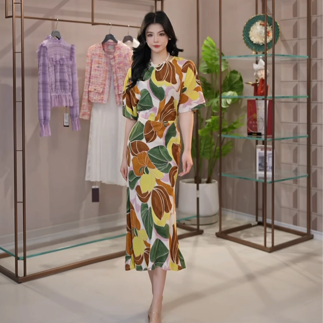 AMASS/阿玛施夏季新款长裙显瘦气质款法式时尚圆领连衣裙5500496