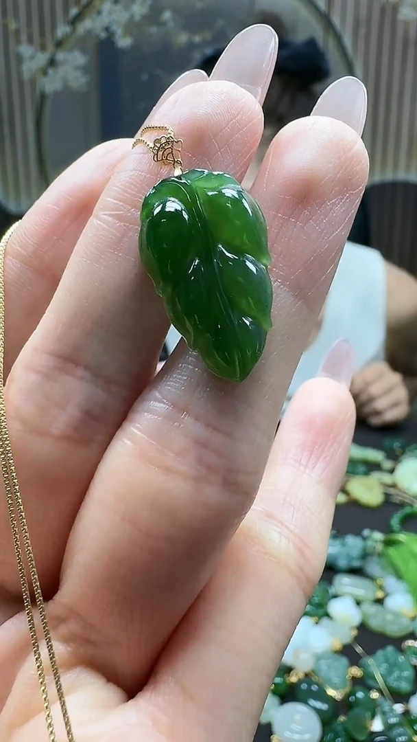 吊坠(不含链)18K金镶嵌和田玉1