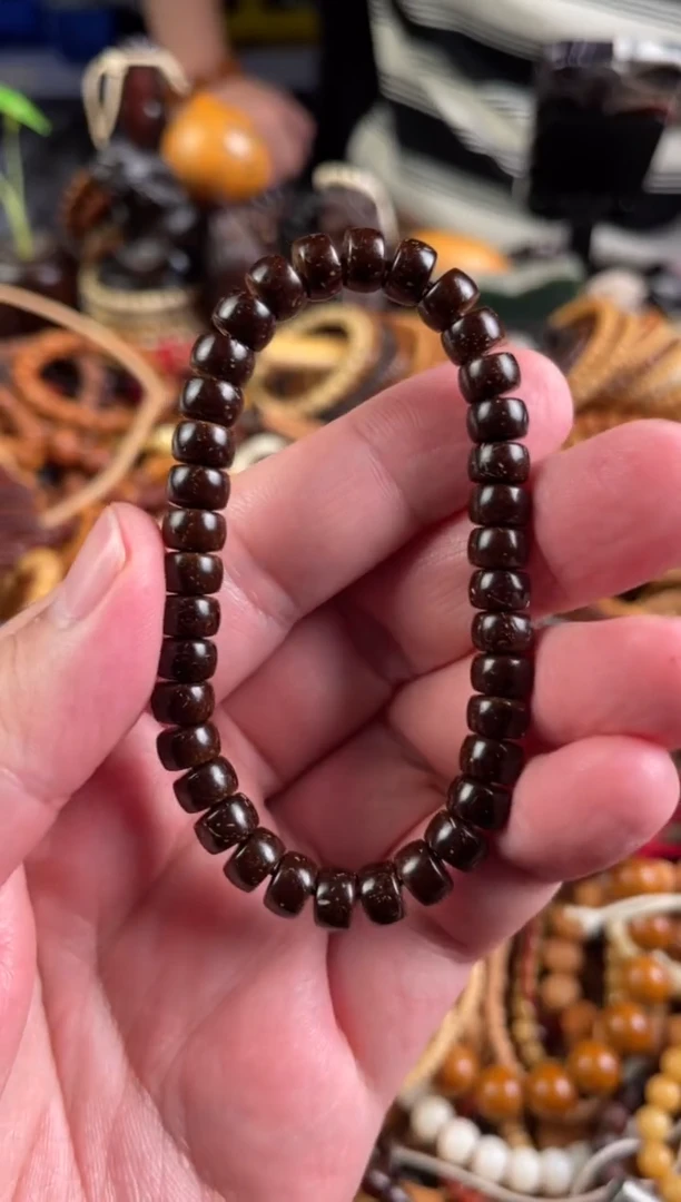 椰蒂吊坠王胖子文玩工作室厚切药片8*6左右