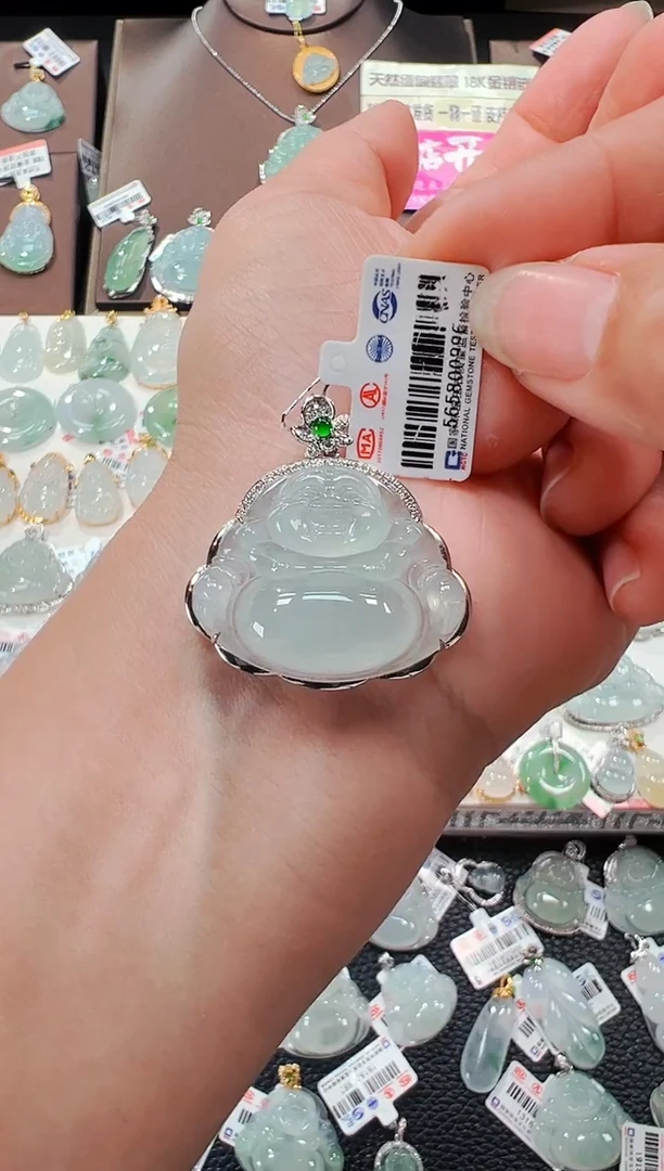 【闪购商品】翡翠吊坠(不含链)18K金镶嵌佛公吊坠996