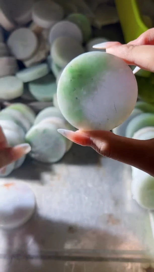 翡翠未镶嵌颈饰翡翠A货小蒋145