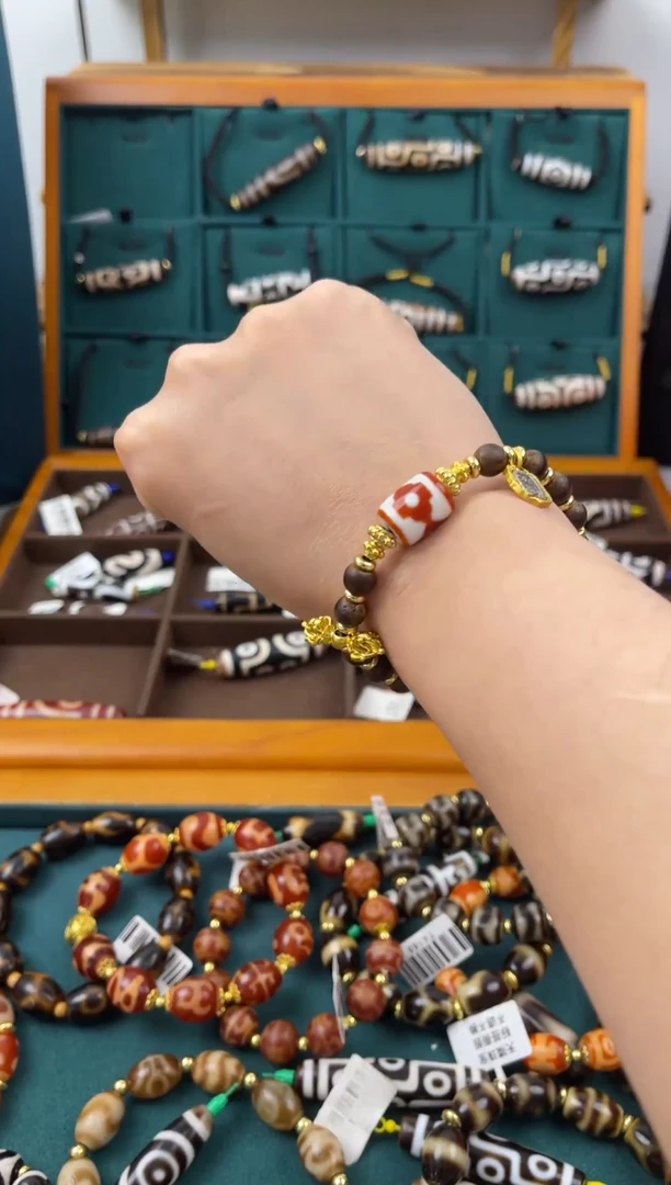 玛瑙/玉髓（覆膜）颈饰合金7（微瑕）