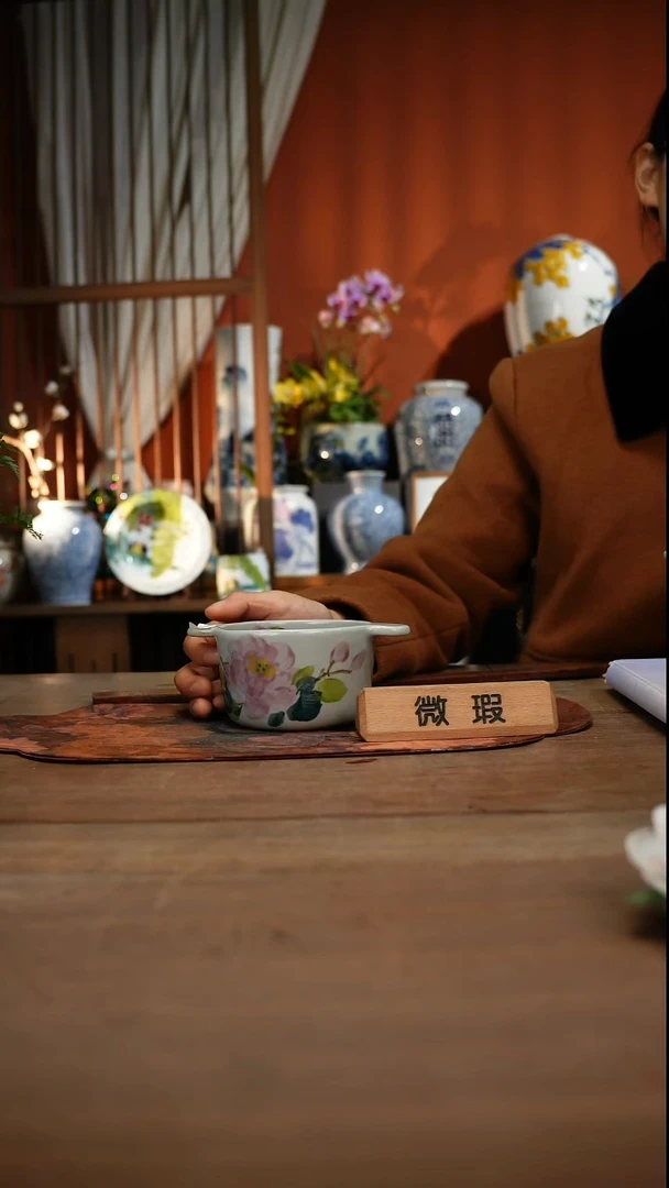 当代高温釉下彩手绘陶瓷餐具