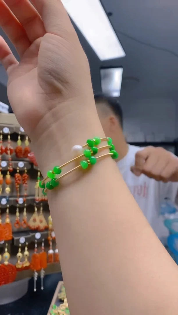 翡翠合金耳饰051翡翠手镯