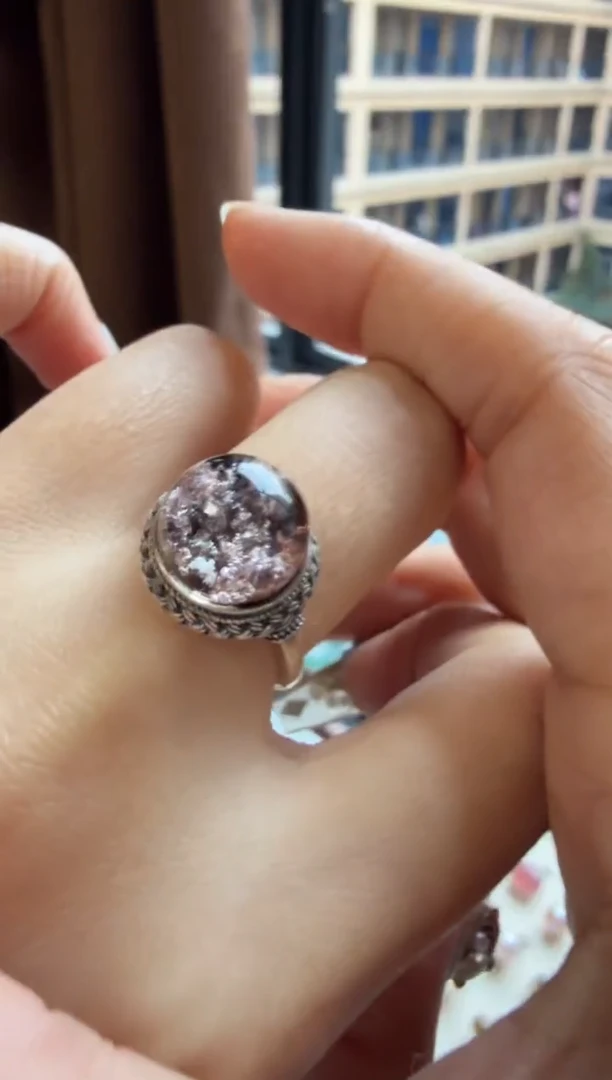 水晶摆件未镶嵌戒指