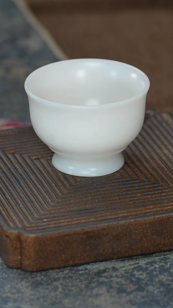 【A】【白瓷冰玉全通杯】【以佳礼盒】