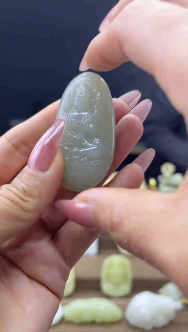 颈饰未镶嵌和田玉1