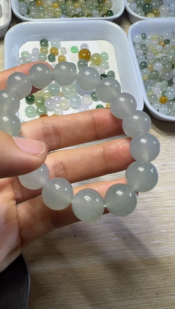 未镶嵌定制翡翠手串