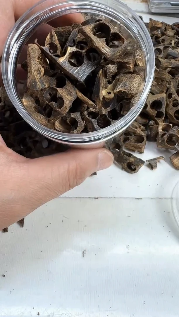 沉香碎屑沉香奇楠沉香碎料50克高品质