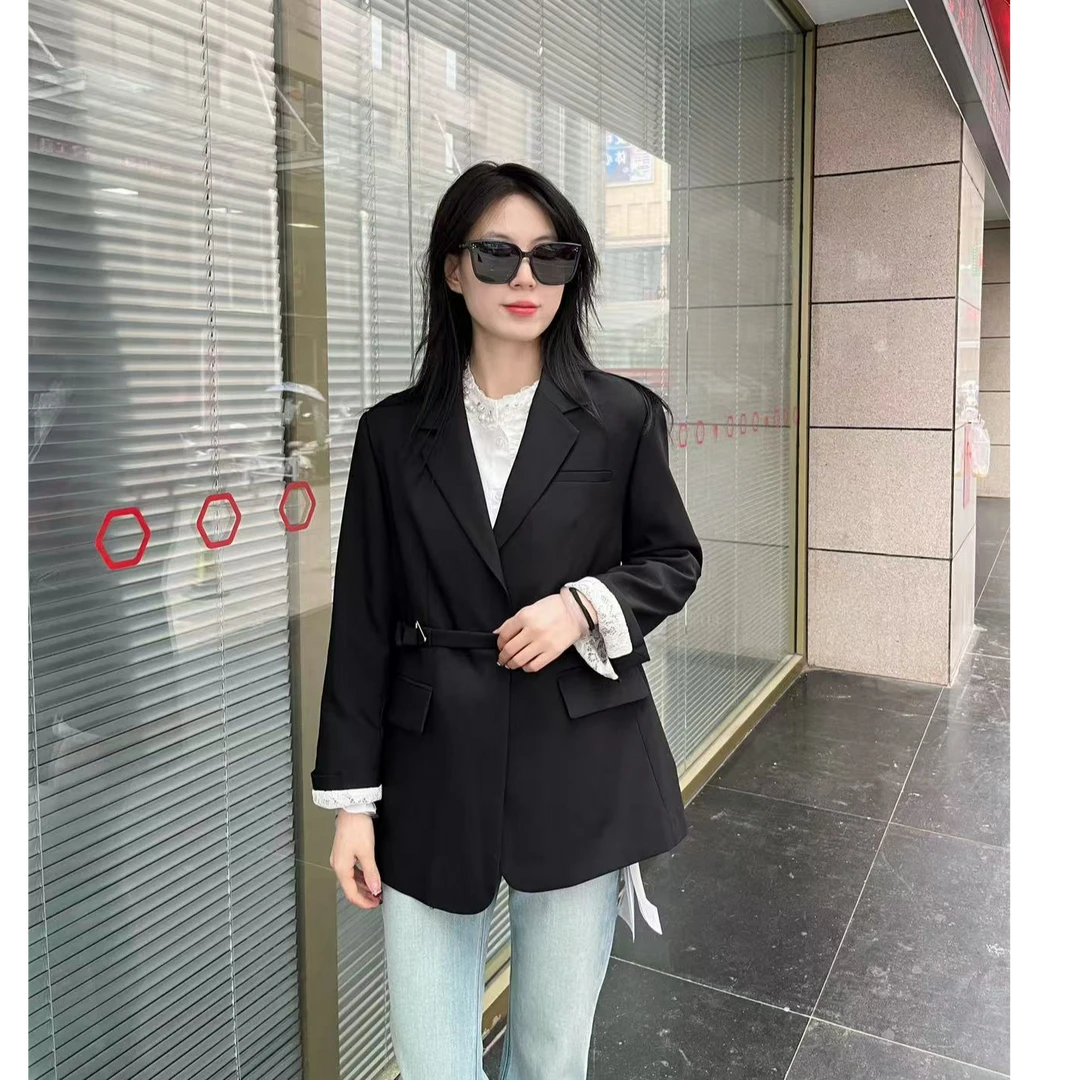 乔家女士腰带西装外套