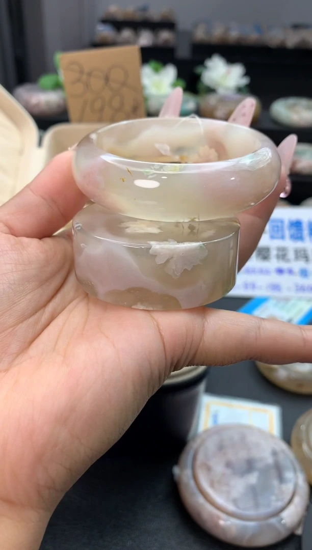 未镶嵌手镯石英质玉（55-56圈口）赠送镯心