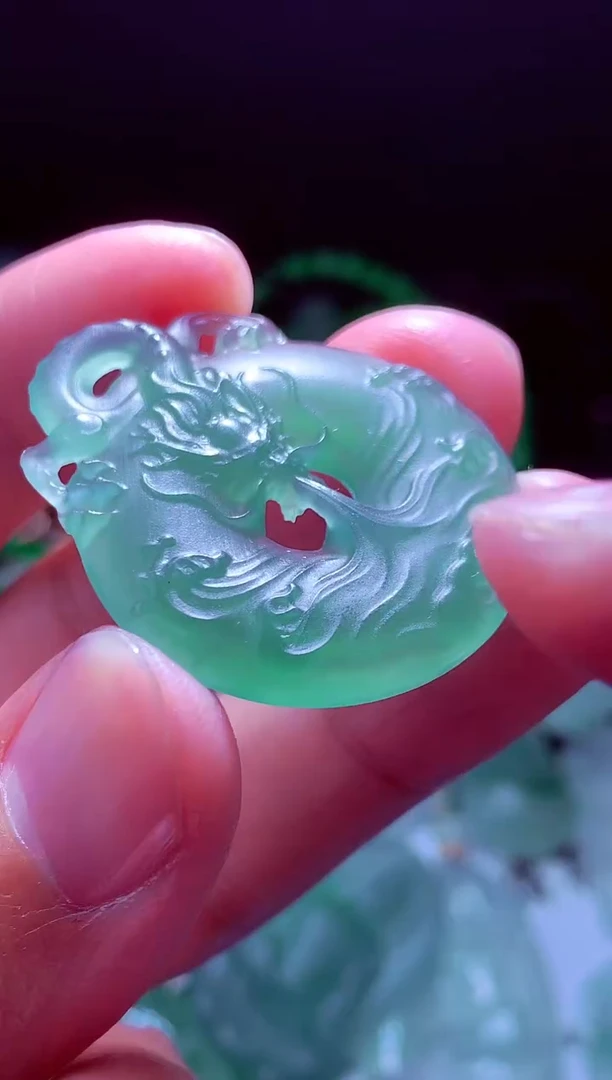 未镶嵌定制翡翠柒*?翡翠毛货定制