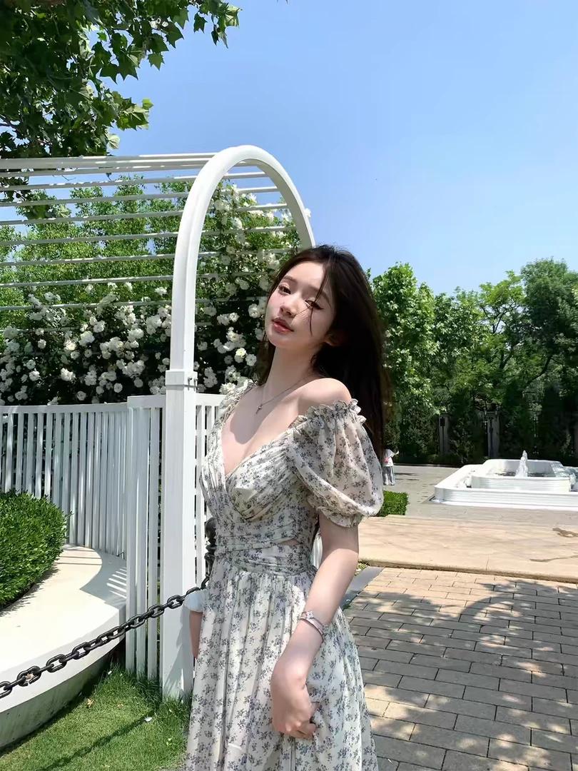 陈佳南同款普罗旺斯夏季法式浪漫海边连衣裙泡泡袖度假风碎花裙子