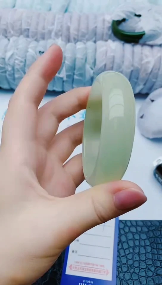 未镶嵌手镯石英质玉w144+59-60