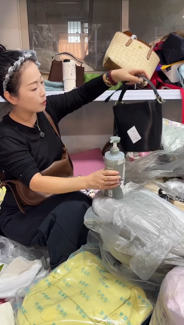 PU上车啦 宝宝们抓紧时间去下方链接拍吧控油洗发水一瓶