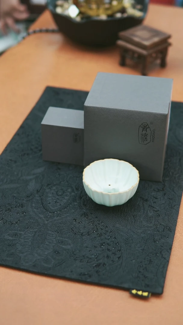 单杯-青澹Q1207菊瓣杯+小象香插