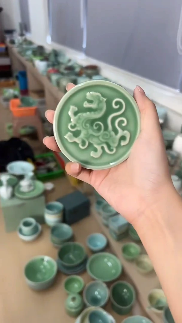 龙泉云间青瓷小米茶器