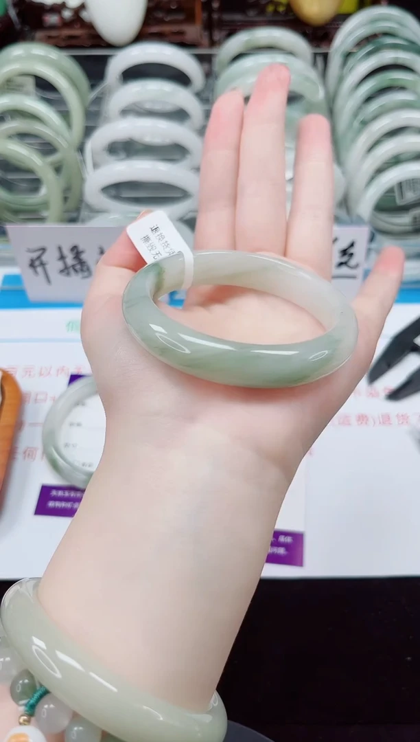 未镶嵌手镯石英质玉22-53/54