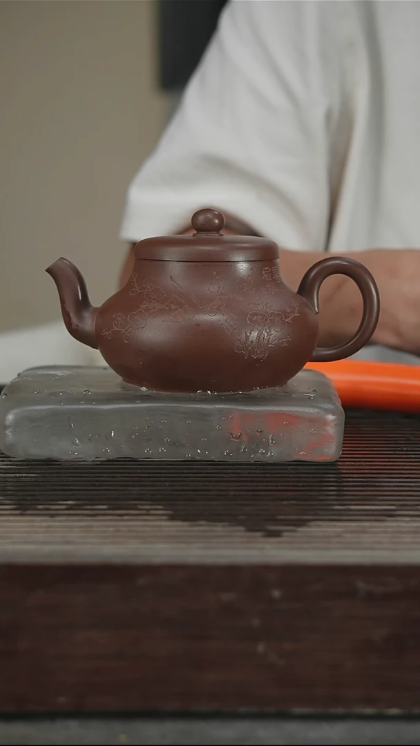 茶壶紫砂高工陈，带证300CC55号