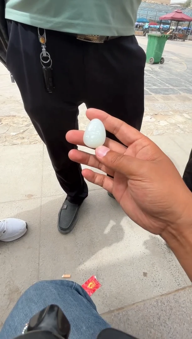 和田玉未镶嵌挂件真****服和田玉挂件