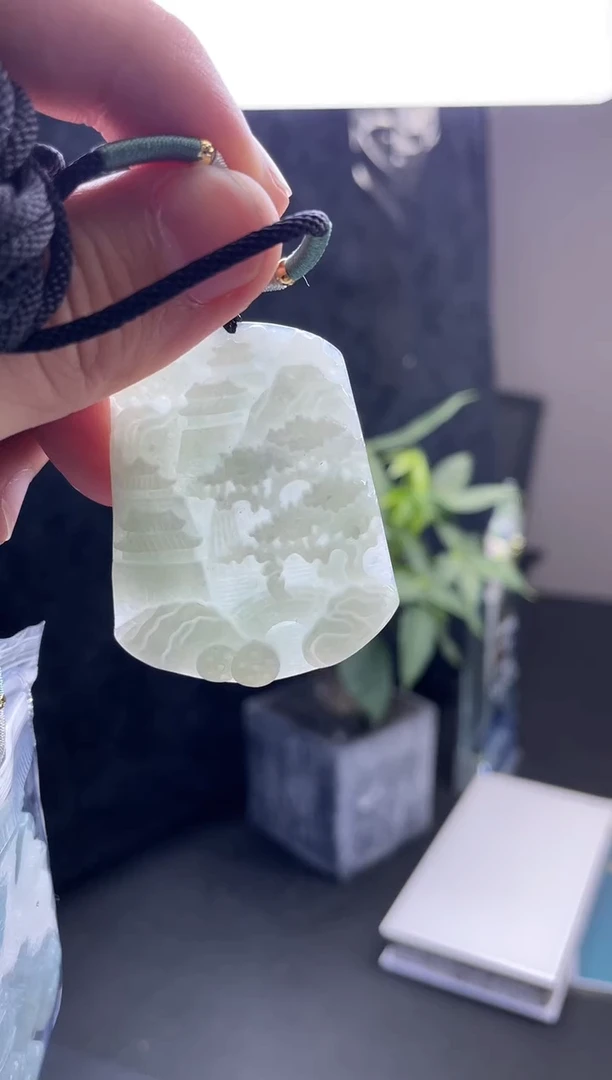 翡翠未镶嵌颈饰012-H008TF019-多样性发一