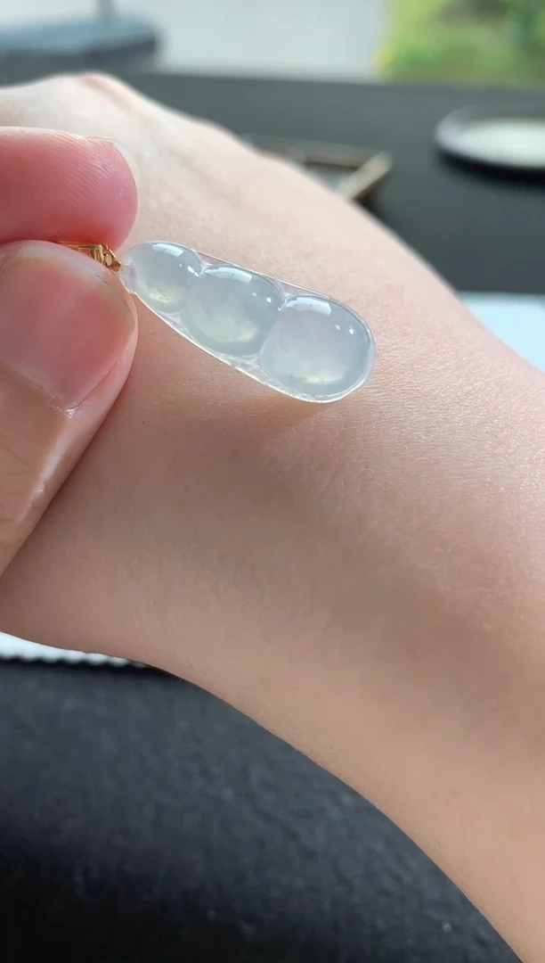 未镶嵌挂件翡翠豆子