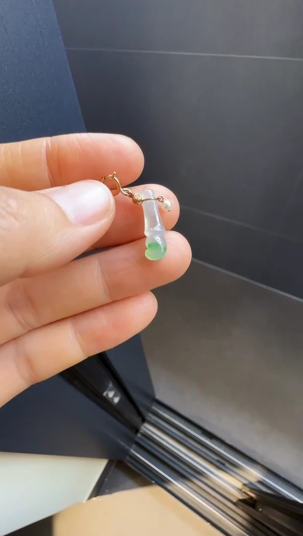 【闪购商品】翡翠颈饰18K金镶嵌00001180