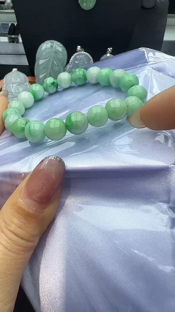 【闪购商品】翡翠手串未镶嵌玉珠