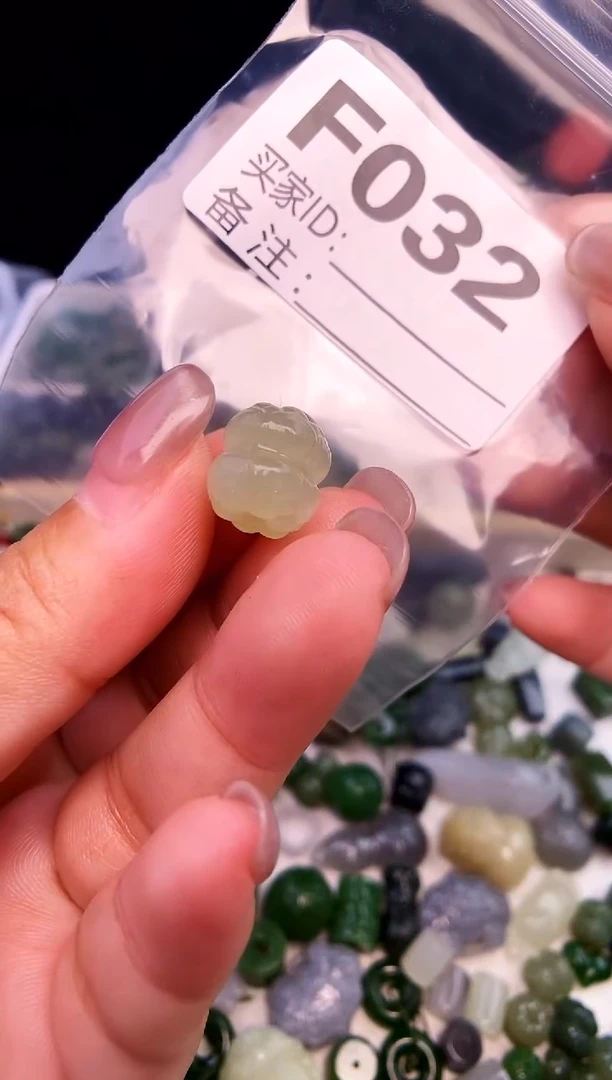 颈饰未镶嵌和田玉幽**开1