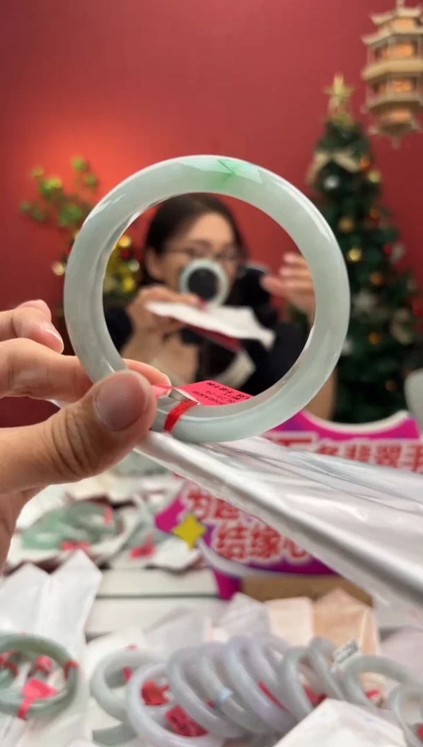未镶嵌手镯翡翠翡翠手镯