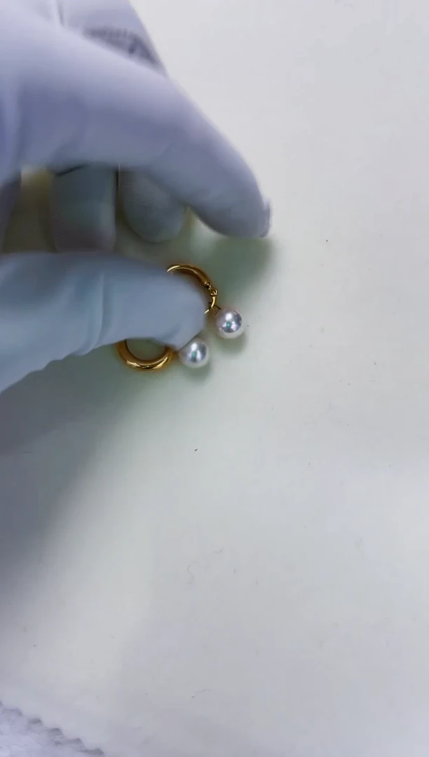 18K金镶嵌海水珍珠akoya许红豆款耳扣7.5-8mm
