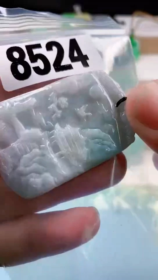 【闪购商品】翡翠挂件未镶嵌天然翡翠吊坠挂件