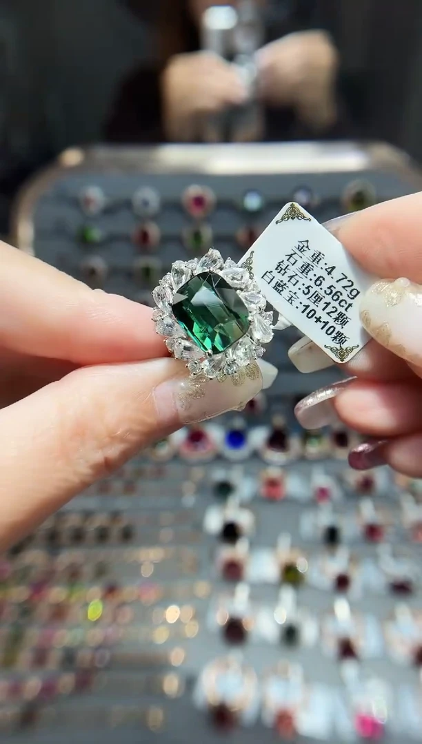 18K金镶嵌戒指碧玺6.56.