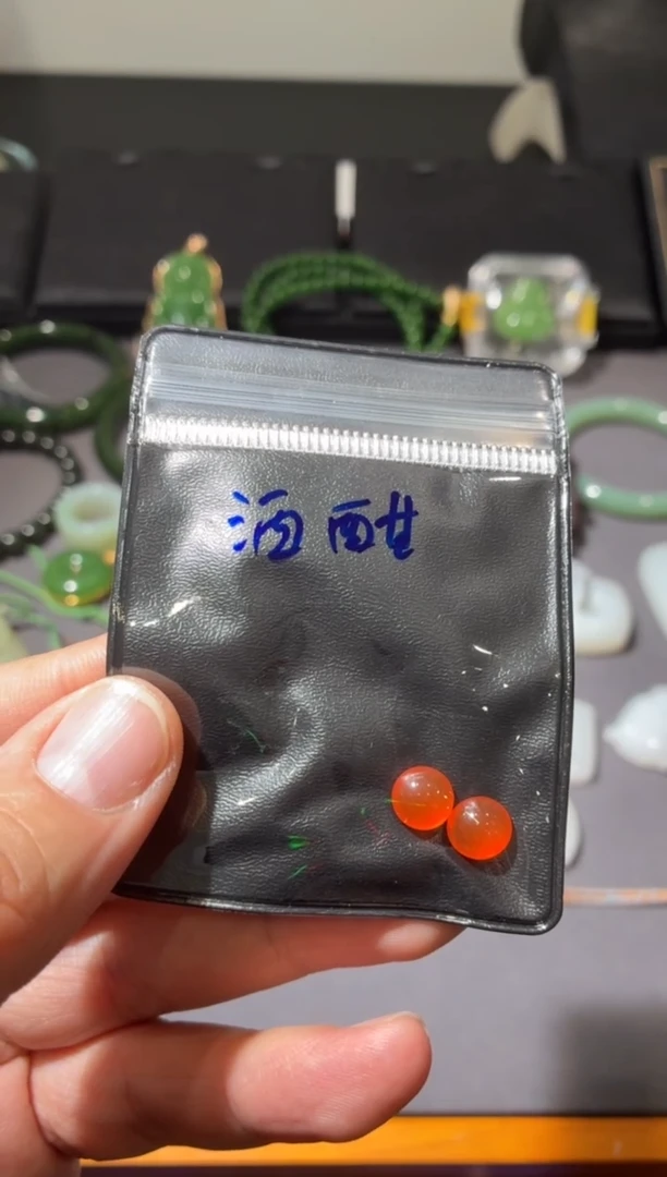 未镶嵌裸石南红玛瑙ლ****珊JD1008蛋面