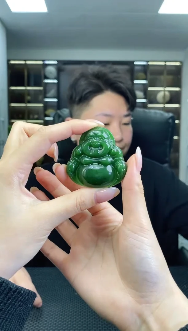 颈饰未镶嵌和田玉佛公