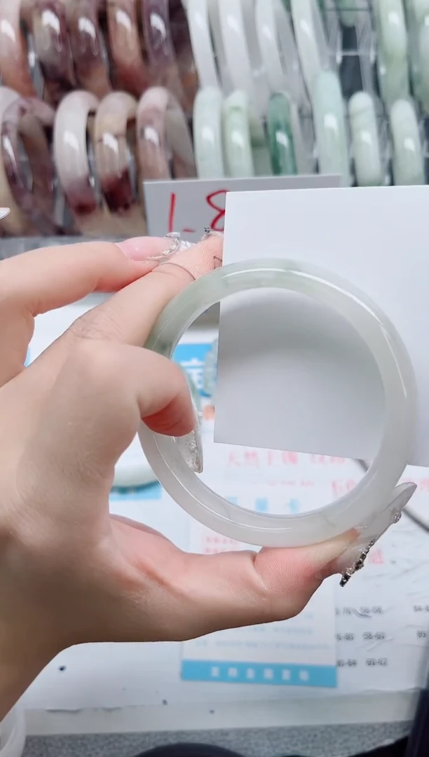 【闪购商品】石英质玉手镯未镶嵌A145-60.6