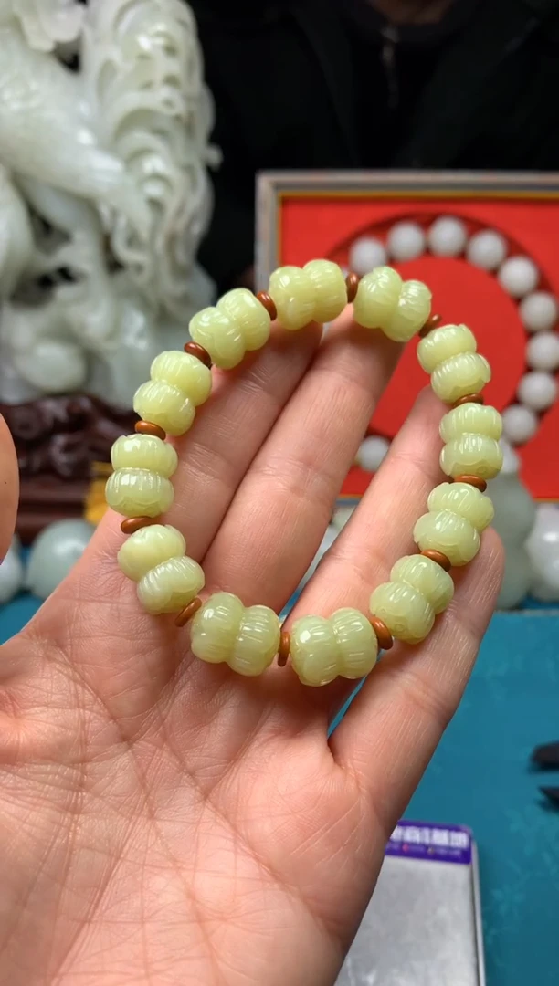 颈饰未镶嵌和田玉拍一发一