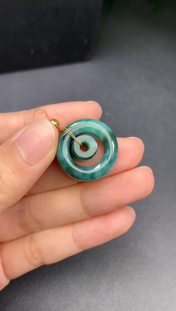 颈饰未镶嵌翡翠丽子母扣