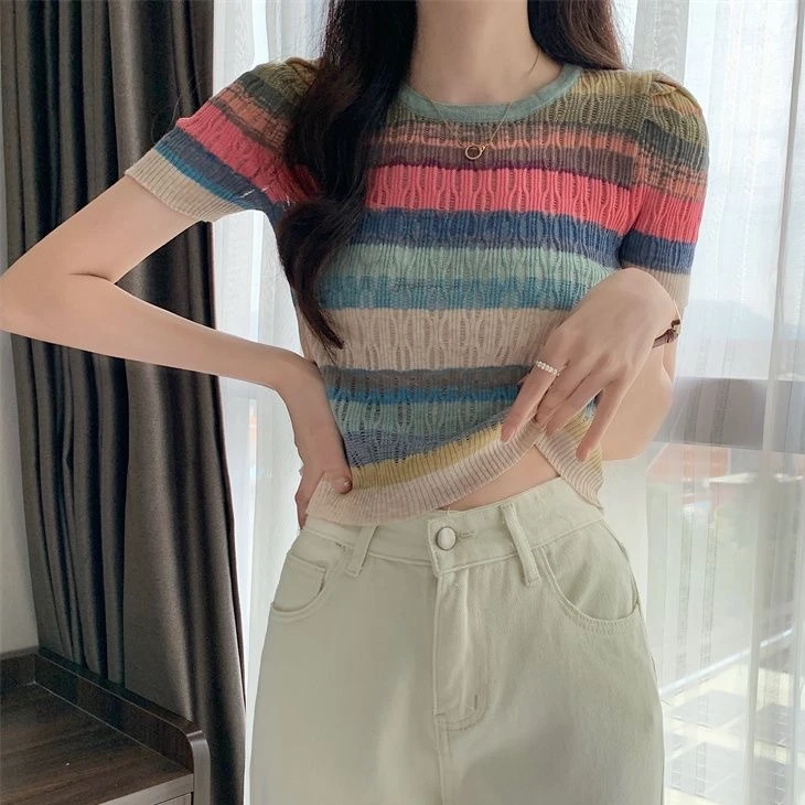 时尚彩虹条纹冰丝针织衫女短款设计感镂空薄款宽松显瘦上衣