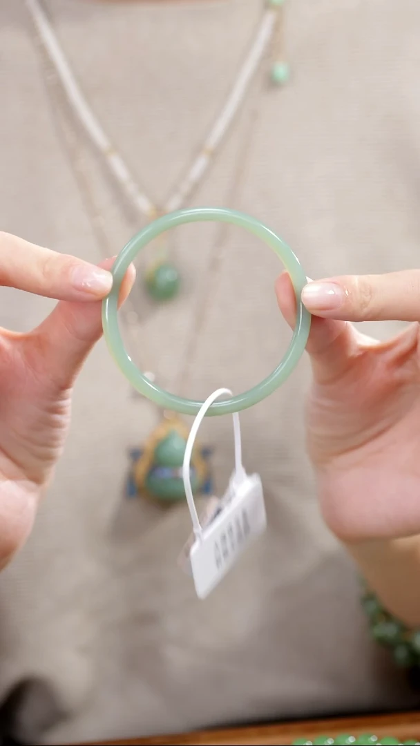 和田玉手镯未镶嵌粉青叮当镯 58圈口