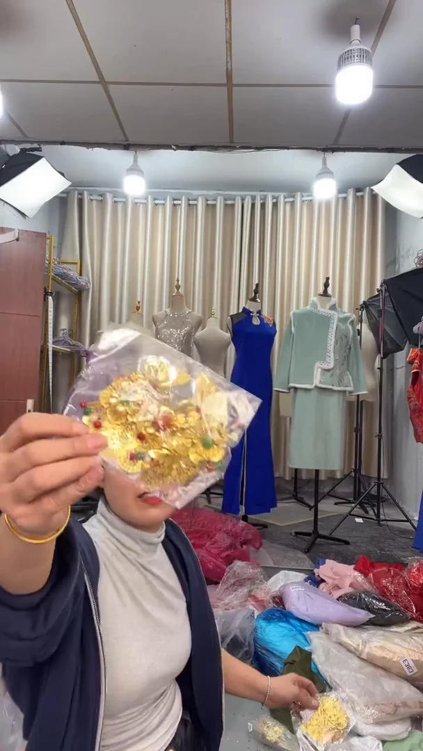 二蛋礼服=断码清仓