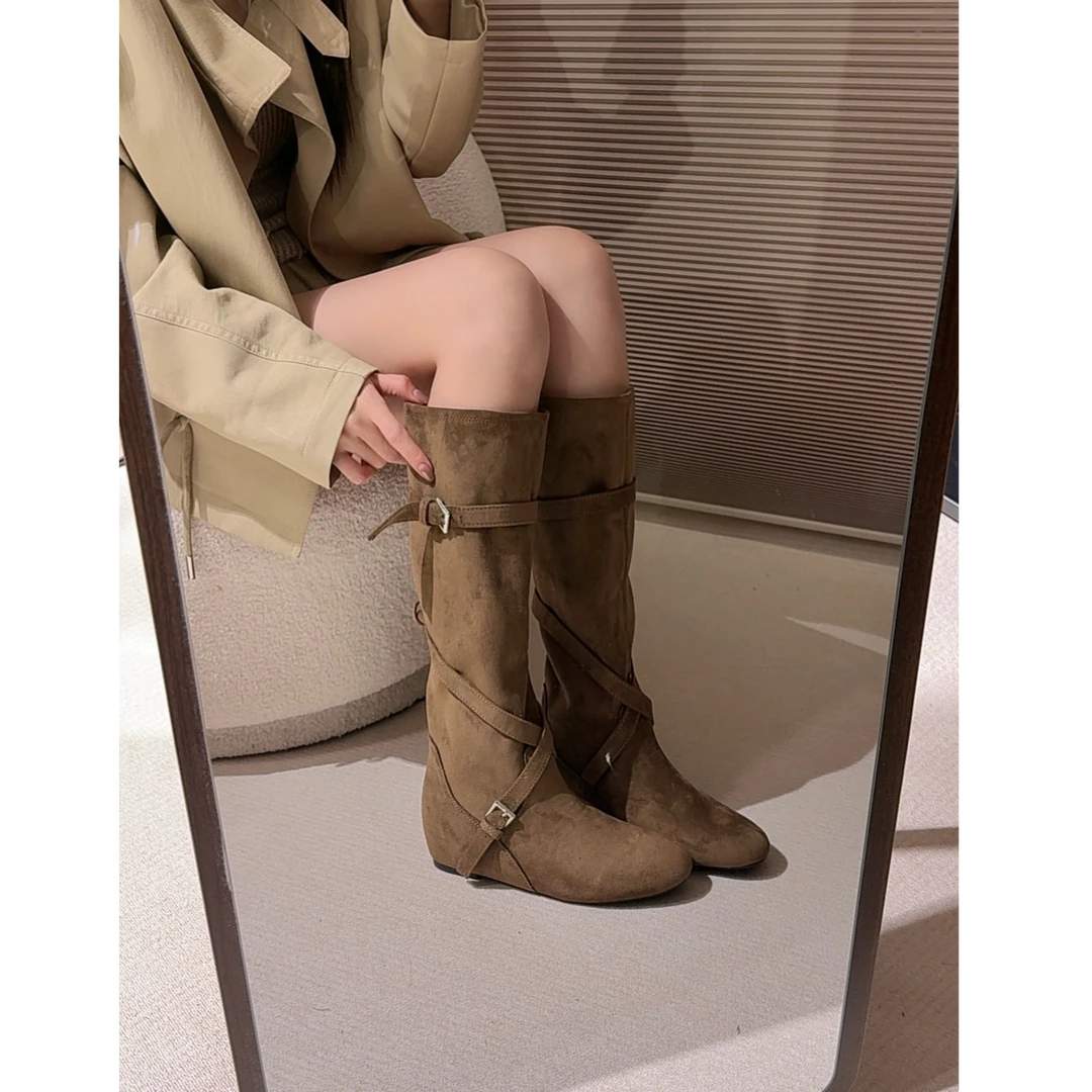 内增高交叉扣带高筒靴女2025秋冬显瘦褶皱中筒靴圆头堆堆靴长靴