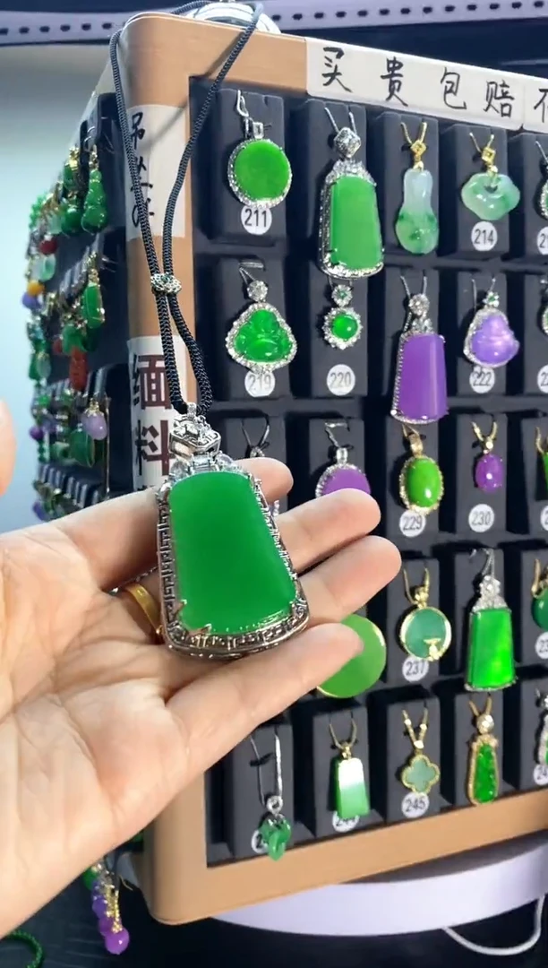 翡翠银S925镶嵌颈饰黑绳无事...