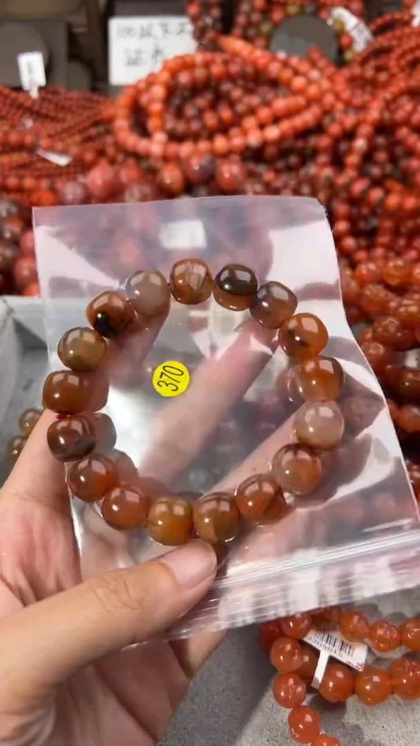 南红玛瑙手串未镶嵌12+