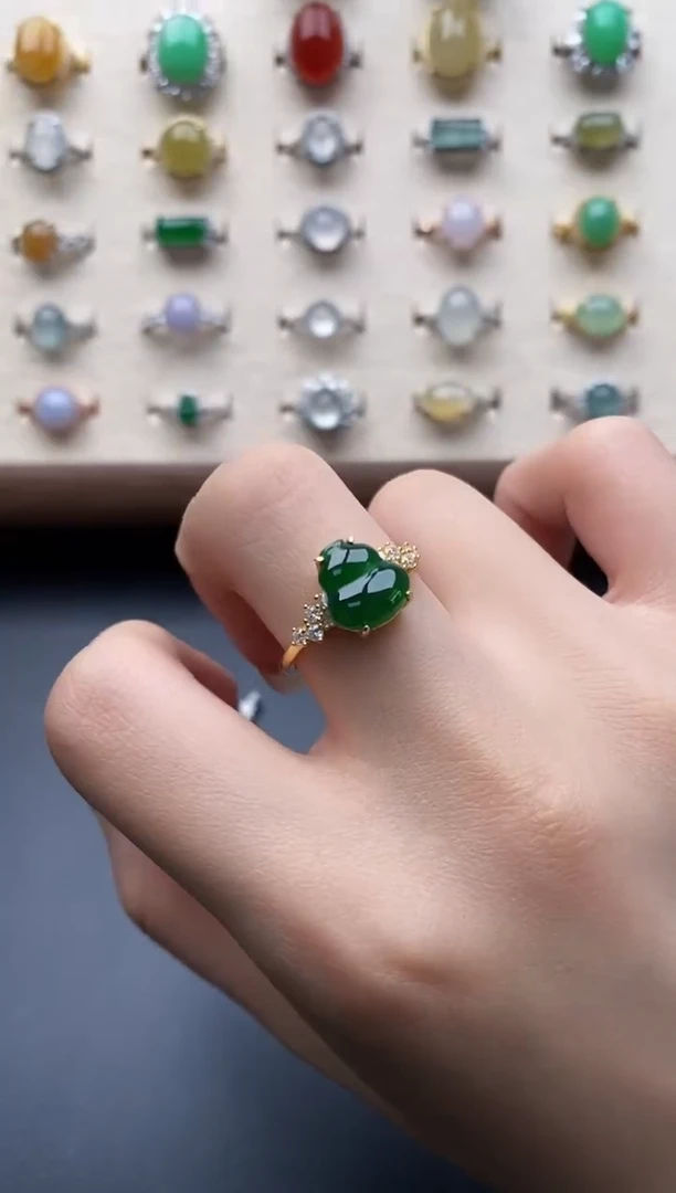 银S925镶嵌戒指翡翠一物一证一礼盒