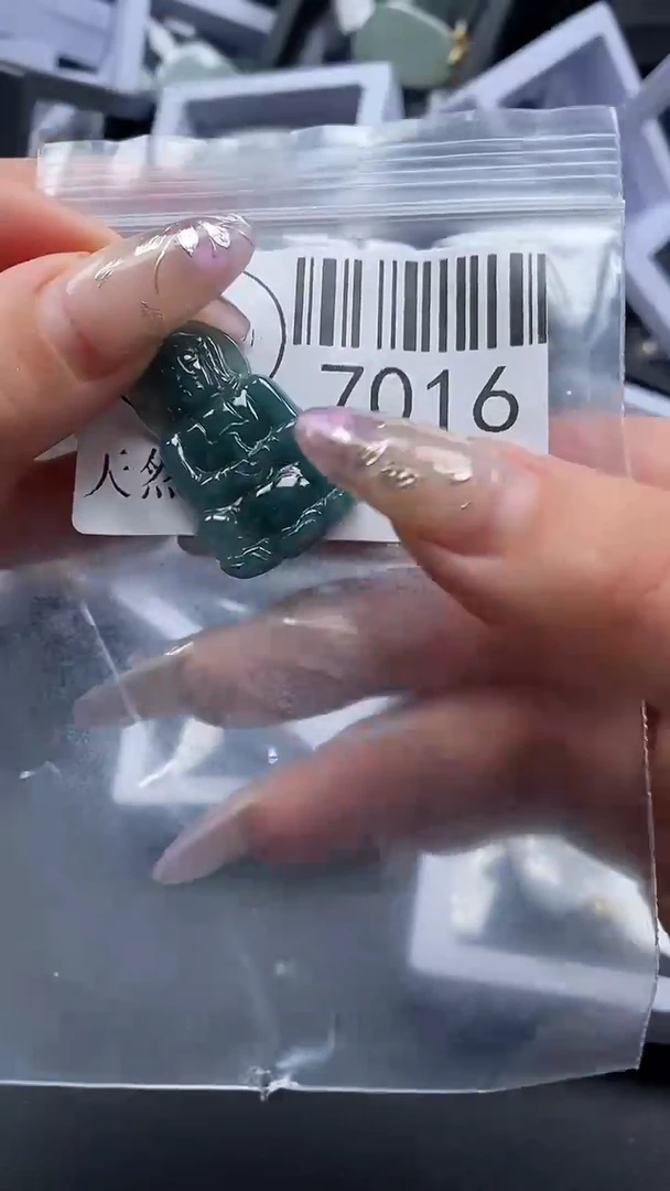 吊坠(不含链)未镶嵌翡翠7016