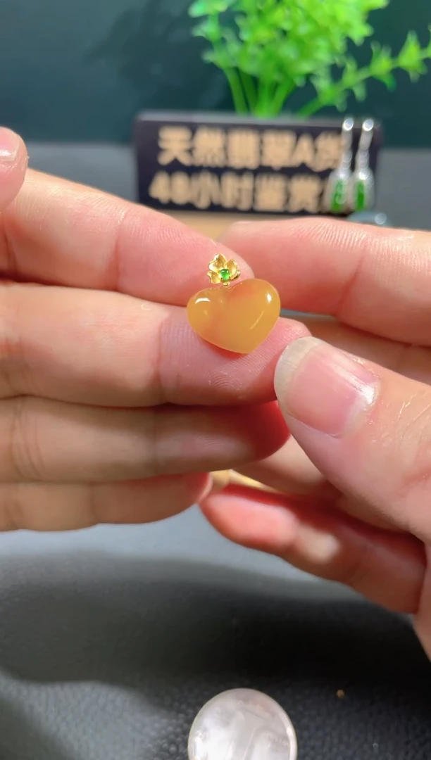 【闪购商品】翡翠颈饰18K金镶嵌翡翠