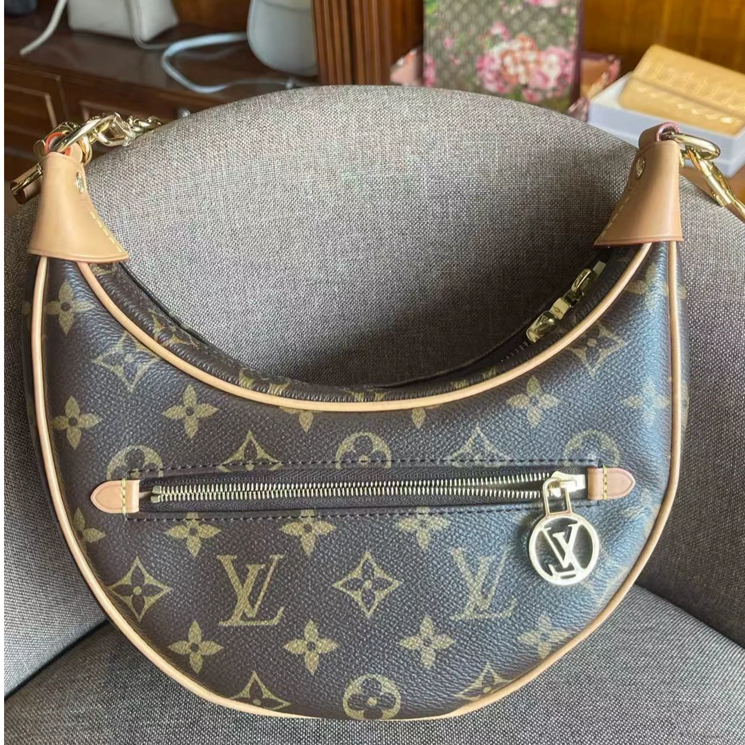 99新 LouisVuitton/路易威登 老花月亮包