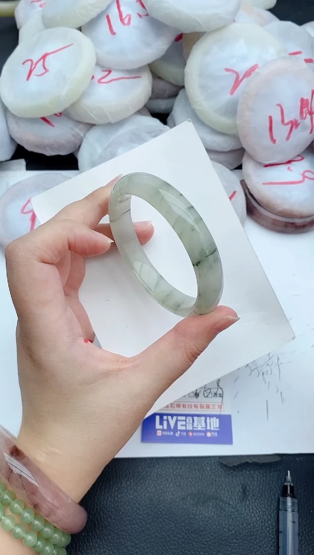 石英质玉手镯未镶嵌2+58/59