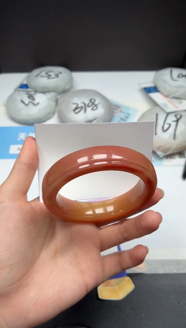 未镶嵌手镯石英质玉62/佘太翠59.2